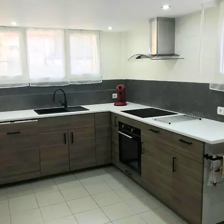 Plain-Pied 80 M2 Dans Maison, Parking Prive Gratuit, Gare Paris Tour Eiffel Et Musees Versalles Exterior foto