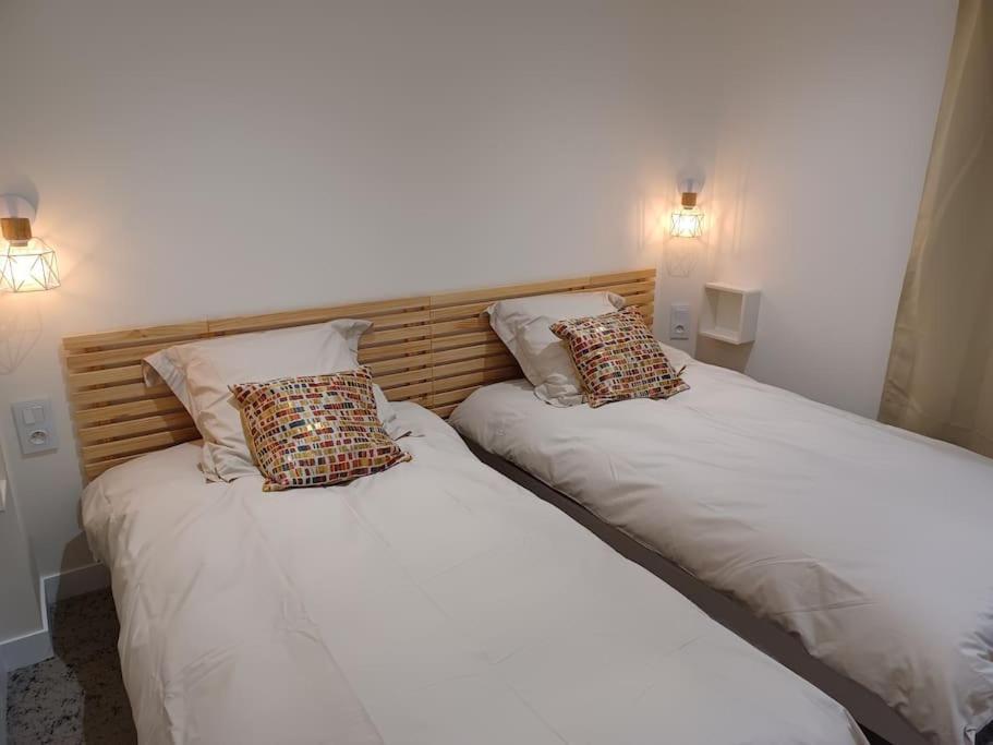 Plain-pied 80 M2 Dans Maison, Parking Prive Gratuit, Gare Paris Tour Eiffel Et Musees Appartement